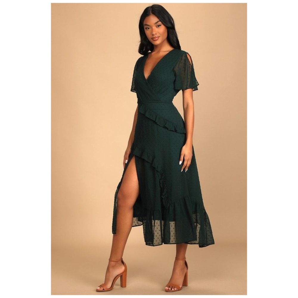Lulus Next to you emerald doted ruffle midi dress 3/$20